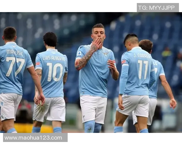 意甲足球明星齐聚一堂精彩聚会视频回顾与幕后花絮分享 意甲足球明星齐聚一堂精彩聚会视频回顾与幕后花絮分享