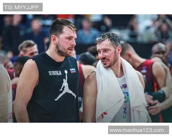 深圳篮球队在欧锦赛积分榜上以60分稳居第一名展现强劲实力 深圳篮球队在欧锦赛积分榜上以60分稳居第一名展现强劲实力