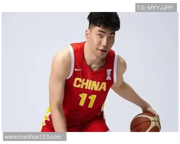 成都篮球队与上海篮球队赛后复盘分析比赛经验与战术调整探讨