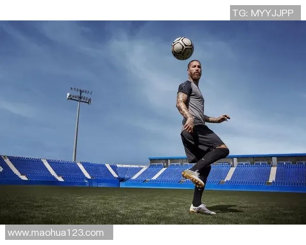 探索足球明星的传奇人生与辉煌成就带你走进他们的世界 探索足球明星的传奇人生与辉煌成就带你走进他们的世界