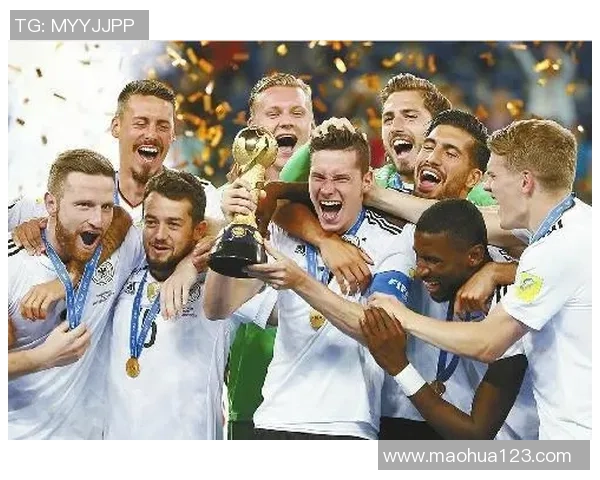 武汉足球队在联合会杯中的默契配合与战术分析展现出强大竞争力 武汉足球队在联合会杯中的默契配合与战术分析展现出强大竞争力